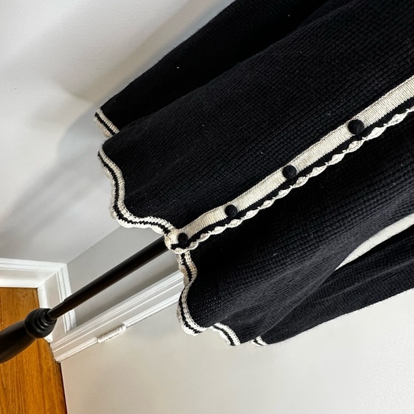 Moda international  VTG Style black &white Waffle knit cardigan. Silk & Cashmere - Picture 9 of 14